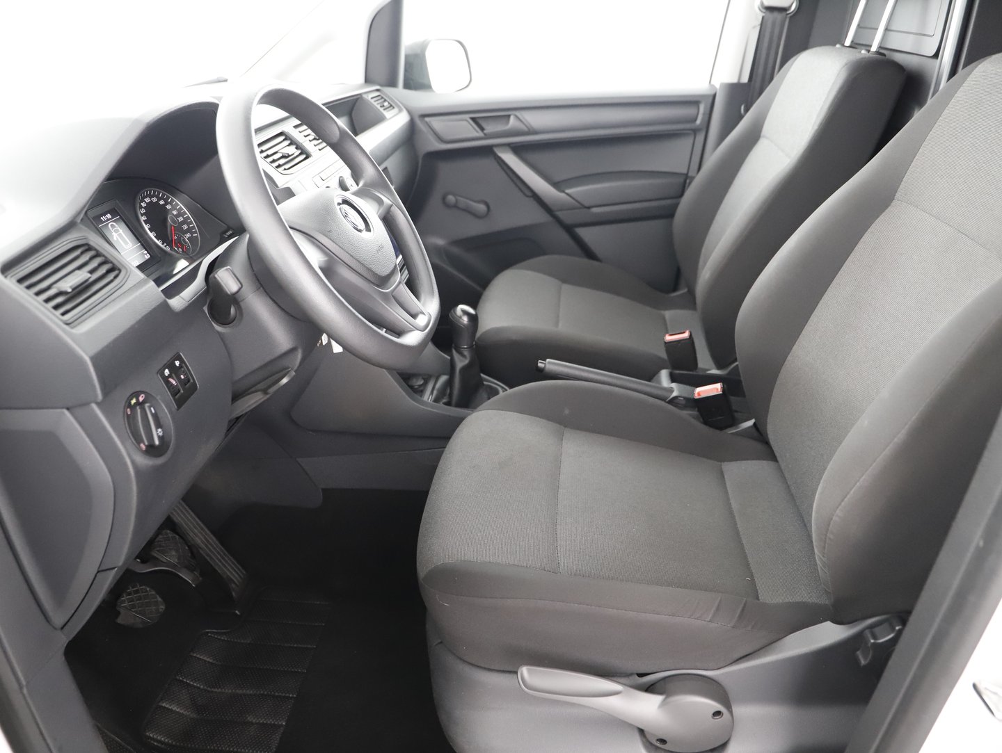 VW Caddy Kastenwagen TDI | Bild 4 von 20