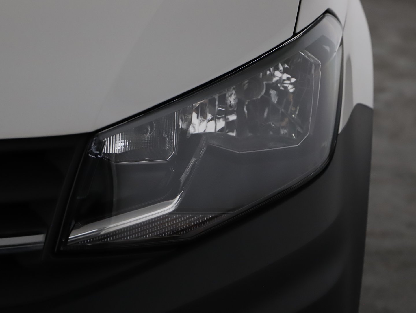 VW Caddy Kastenwagen TDI | Bild 3 von 20