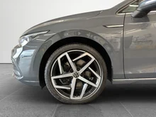VW Golf Pro TSI in Delfingrau Metallic