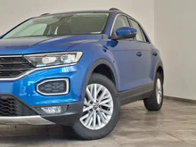 VW T-Roc Design TSI in Ravenna Blue Met.