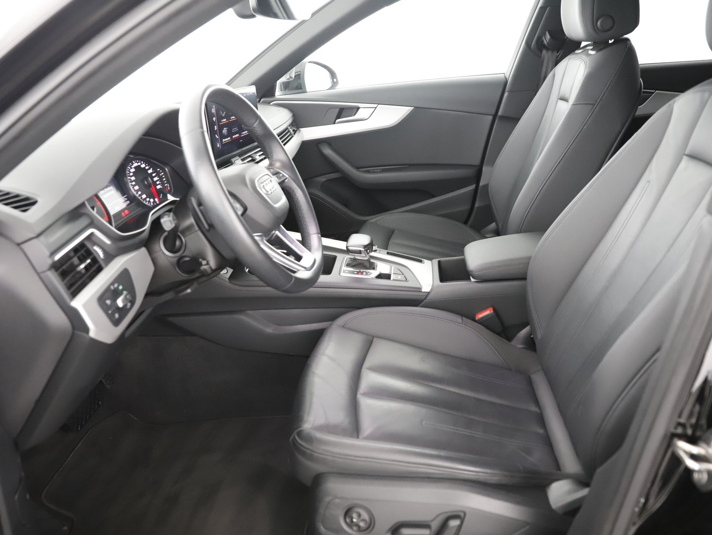 Audi A4 Avant 35 TFSI S line | Bild 7 von 22