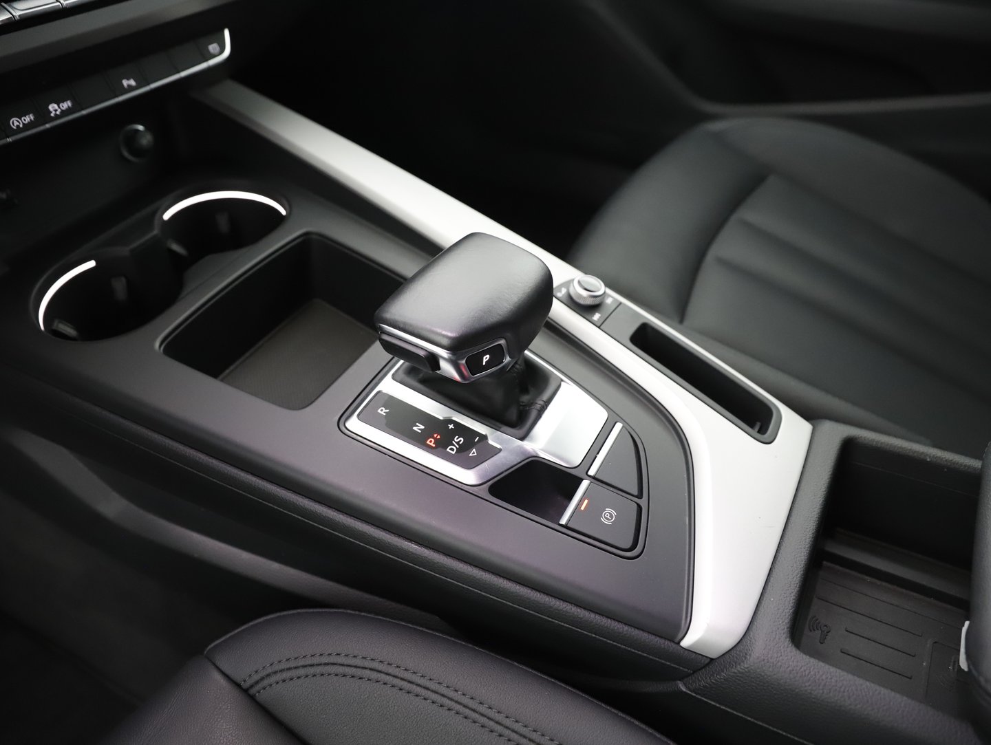Audi A4 Avant 35 TFSI S line | Bild 18 von 22