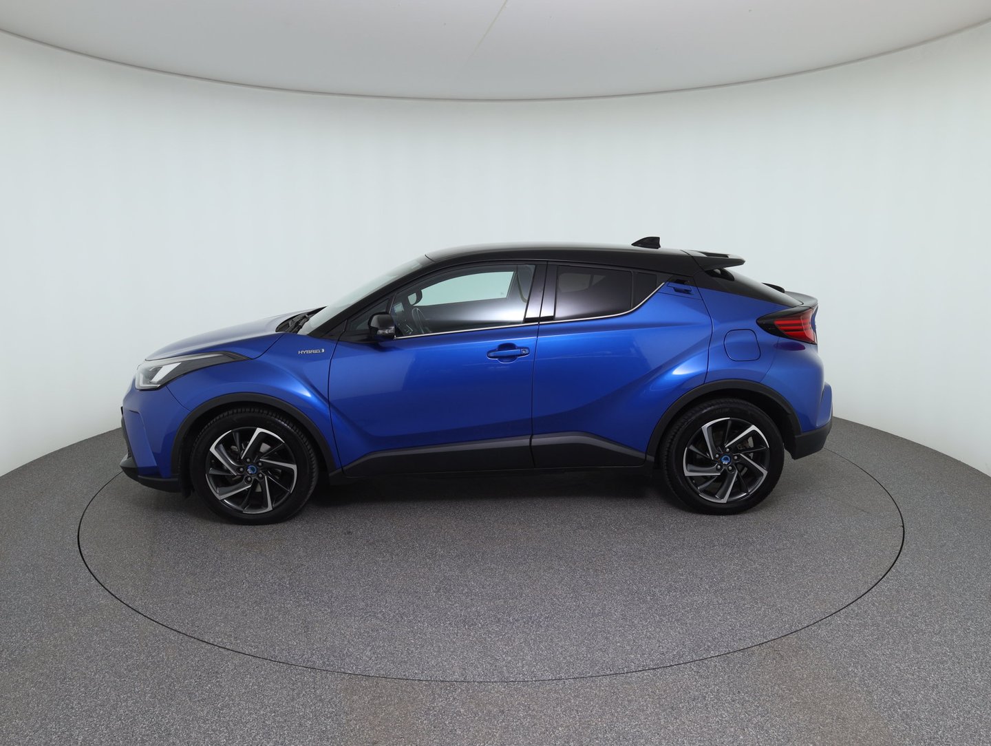 Toyota C-HR 1,8 Hybrid C-ULT CVT | Bild 8 von 27
