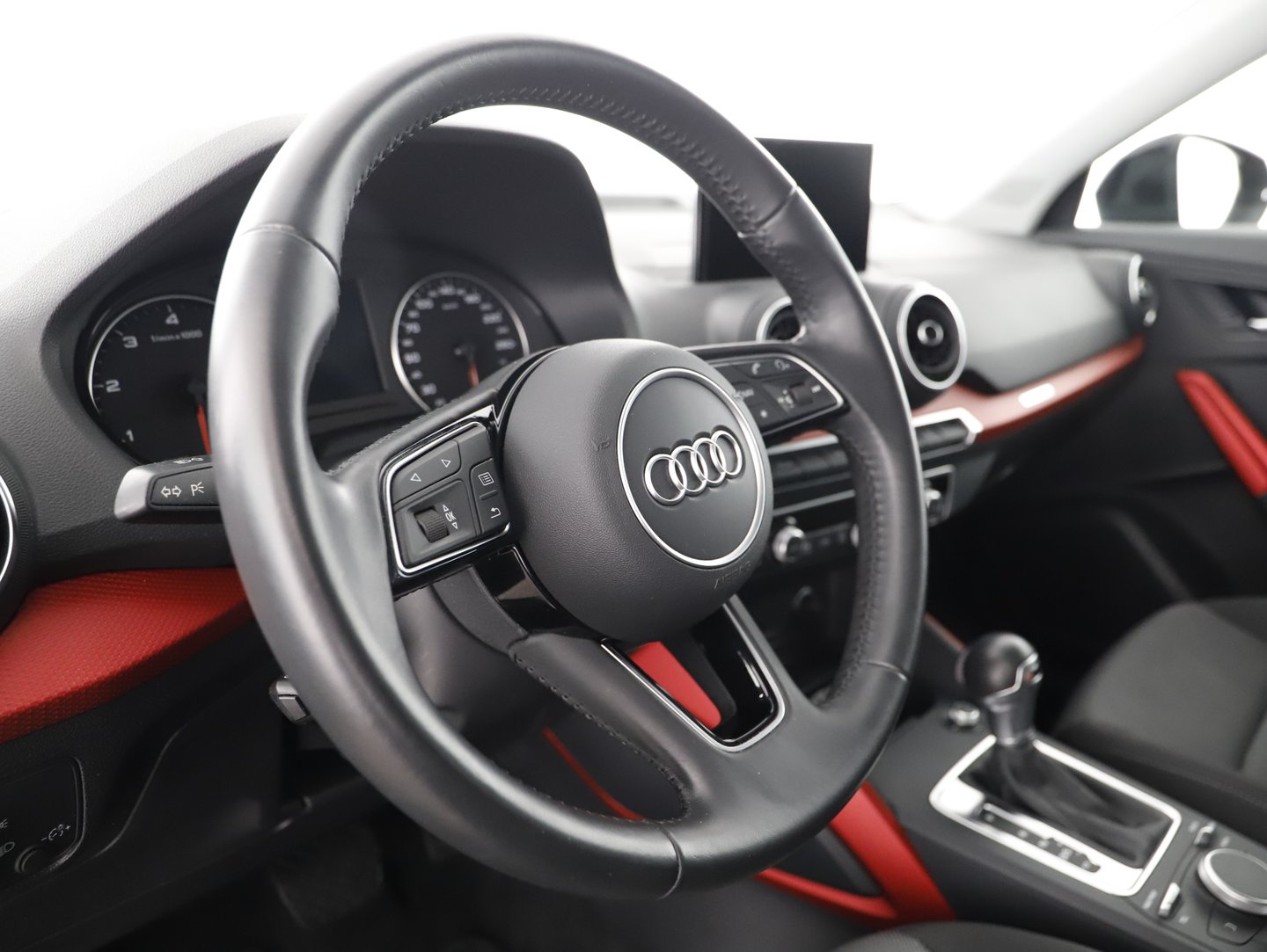 Audi Q2 35 TDI Sport | Bild 5 von 13