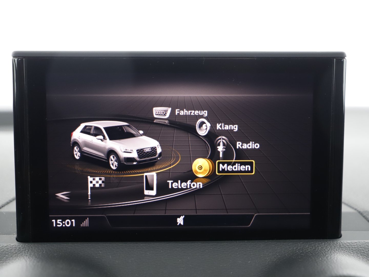 Audi Q2 35 TDI Sport | Bild 7 von 13