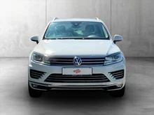 VW Touareg Sport V6 TDI SCR BMT 4MOTION in PURE WHITE