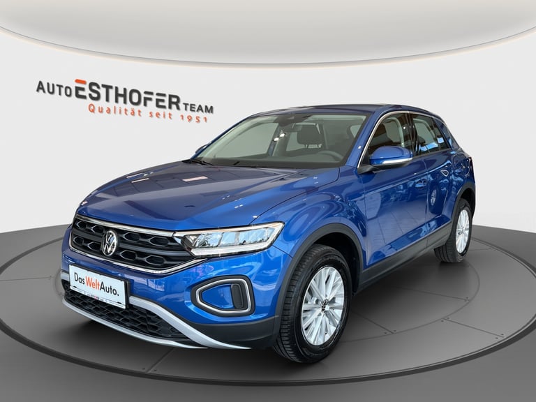 VW T-Roc in 5Z Ravenna Blue Metallic gebraucht in Bad Ischl für € 24. ...