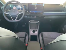 VW T-Roc Style eTSI DSG in Flame Red Dach Black Uni
