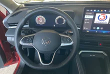 VW T-Roc Style eTSI DSG in Flame Red Dach Black Uni
