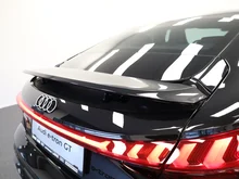 Audi e-tron GT S e-tron GT in Mythosschwarz Metallic