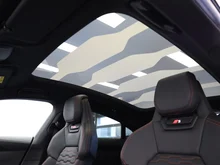 Audi e-tron GT S e-tron GT in Mythosschwarz Metallic