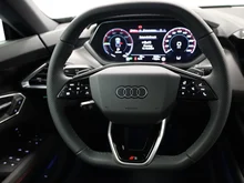 Audi e-tron GT S e-tron GT in Mythosschwarz Metallic