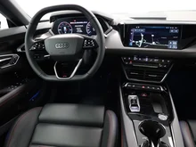 Audi e-tron GT S e-tron GT in Mythosschwarz Metallic