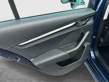 Škoda Octavia Combi Ambition TSI in Lava-Blau Metallic