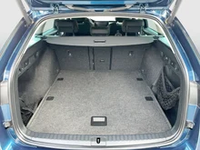 Škoda Octavia Combi Ambition TSI in Lava-Blau Metallic