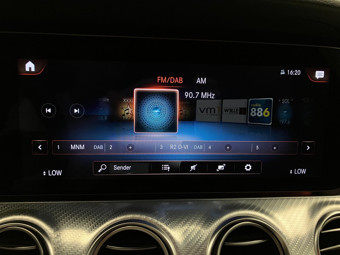 Mercedes E 200 d T Aut. | Bild 23 von 33