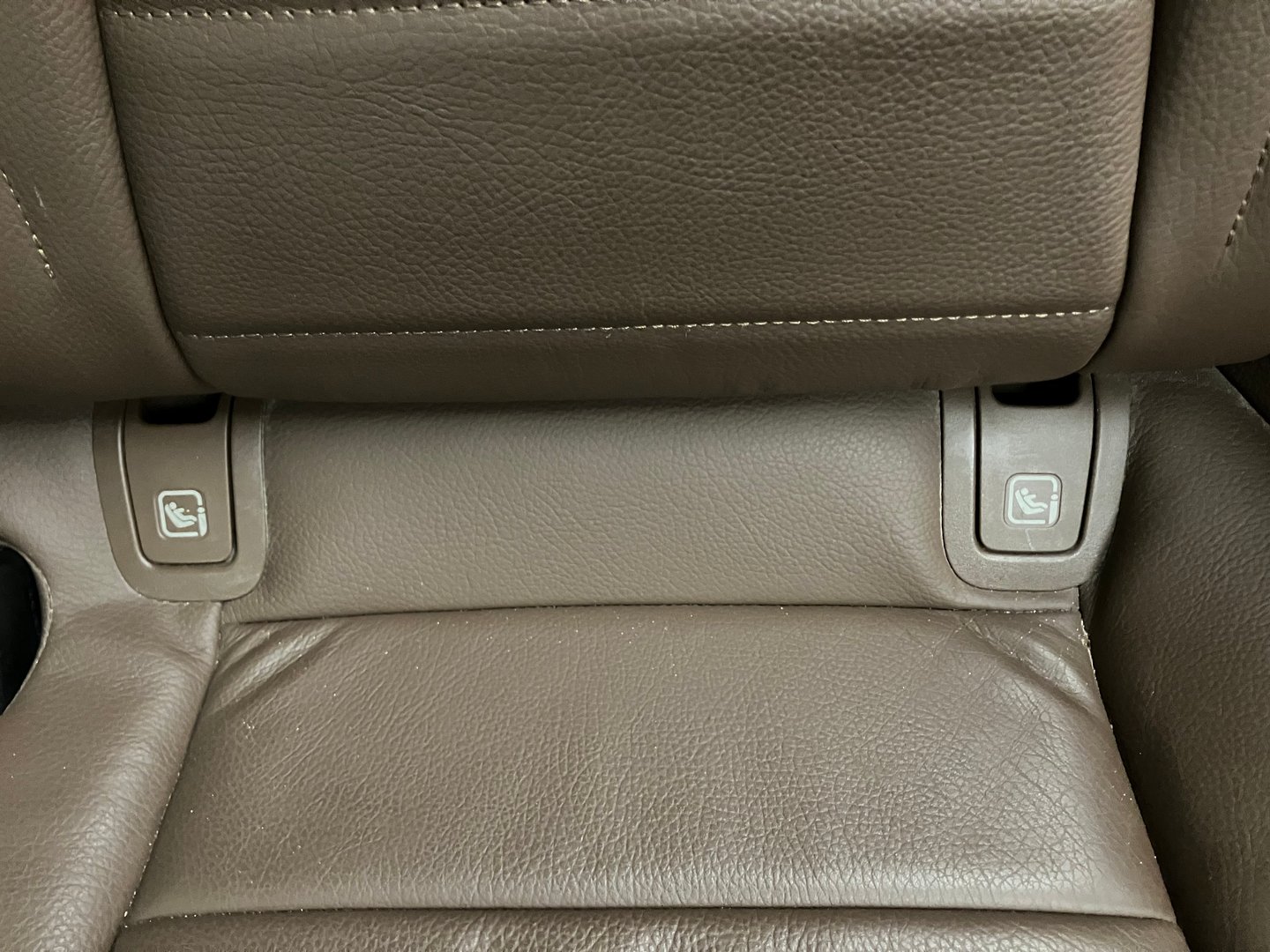 Mercedes E 200 d T Aut. | Bild 27 von 33