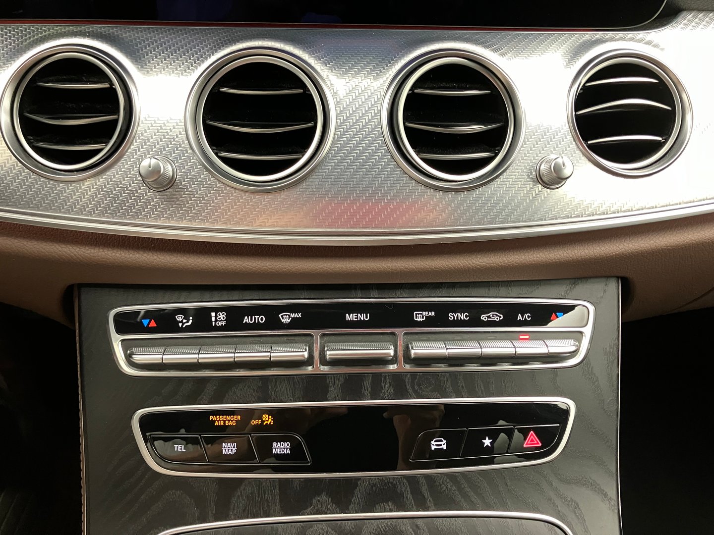 Mercedes E 200 d T Aut. | Bild 24 von 33