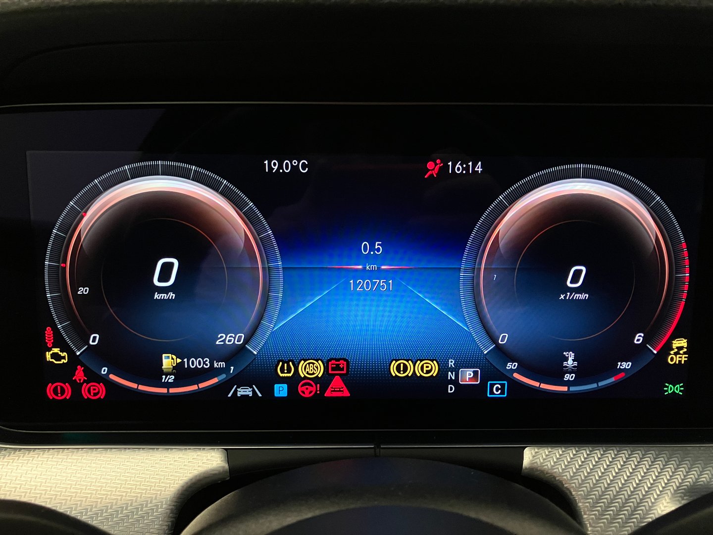 Mercedes E 200 d T Aut. | Bild 16 von 33