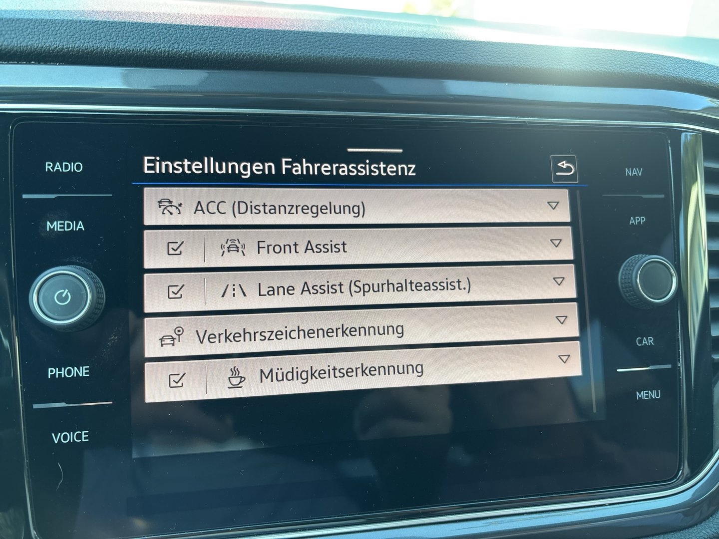 VW T-Roc Sport TDI 4MOTION DSG | Bild 16 von 21
