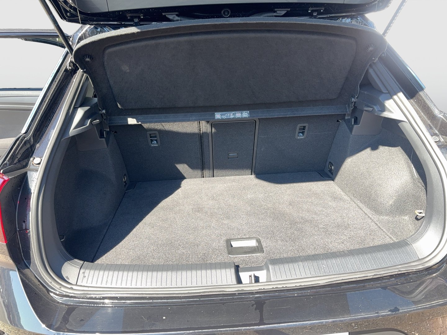 VW T-Roc Sport TDI 4MOTION DSG | Bild 19 von 21