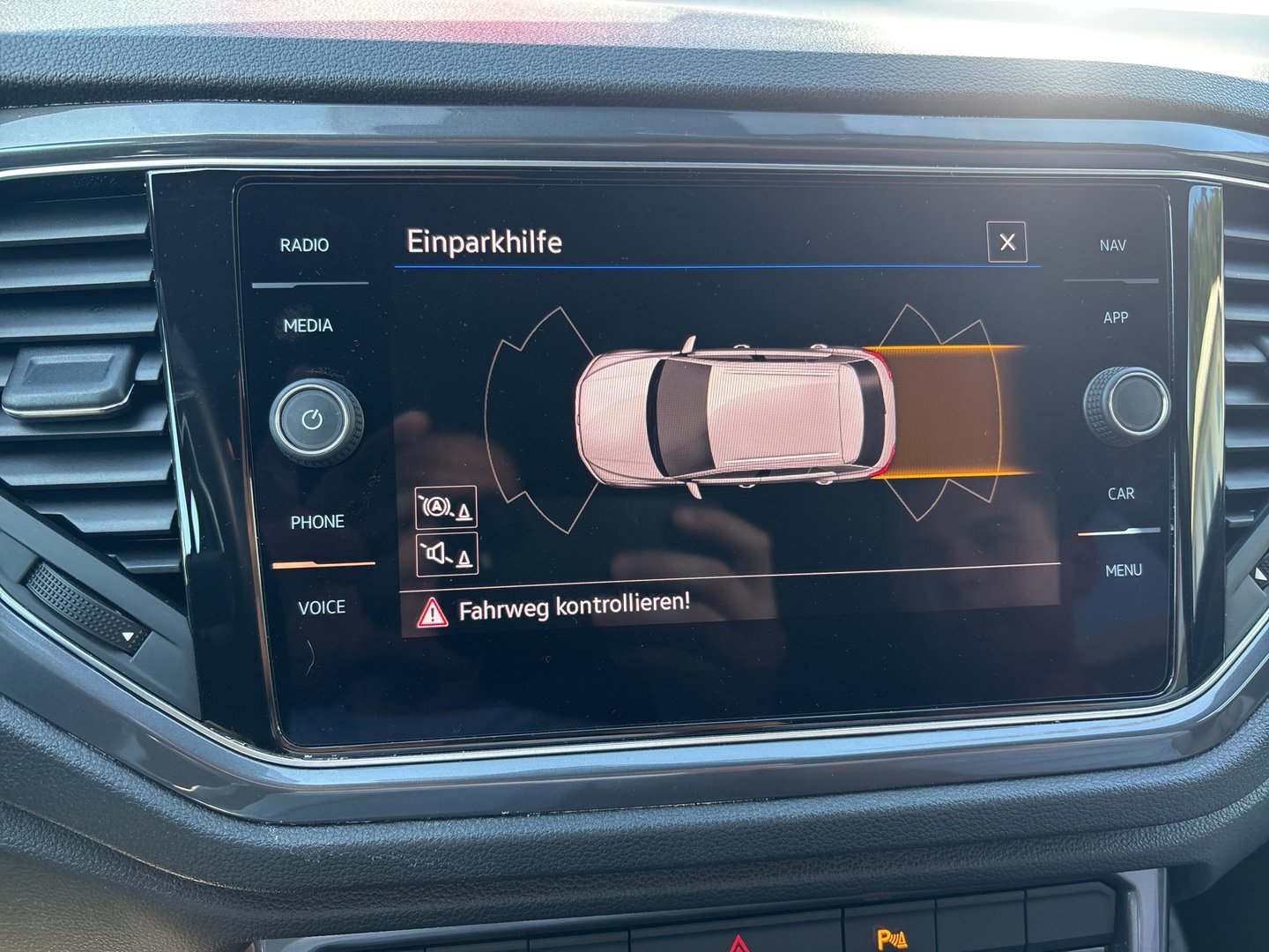 VW T-Roc Sport TDI 4MOTION DSG | Bild 18 von 21