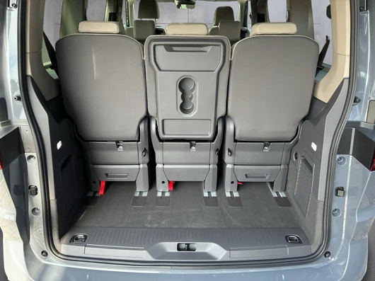 Bild eines VW Multivan Business eHybrid 180 kW 4MOTION