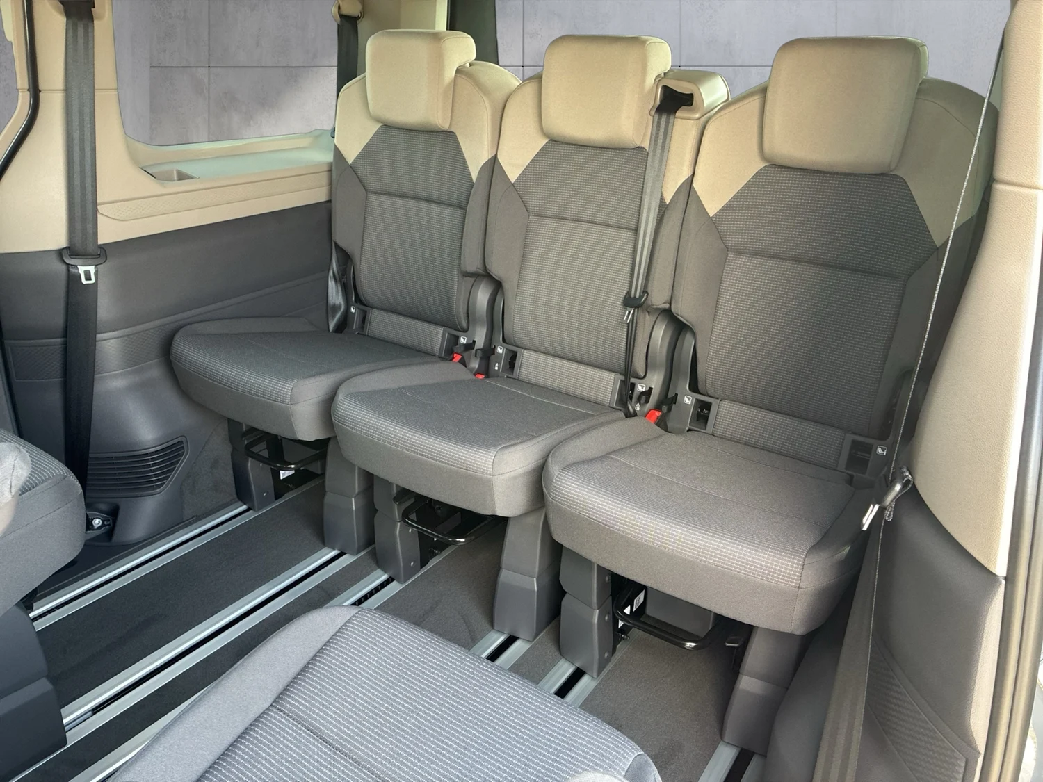 Bild eines VW Multivan Business eHybrid 180 kW 4MOTION