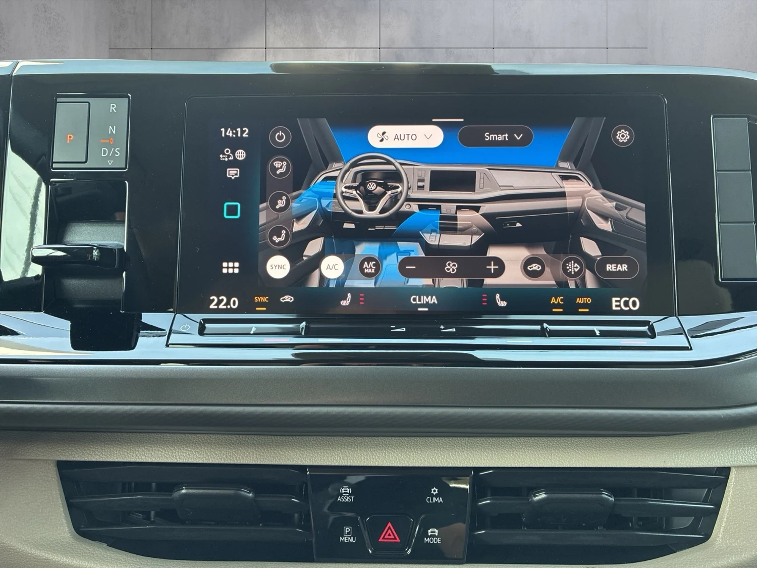 Bild eines VW Multivan Business eHybrid 180 kW 4MOTION