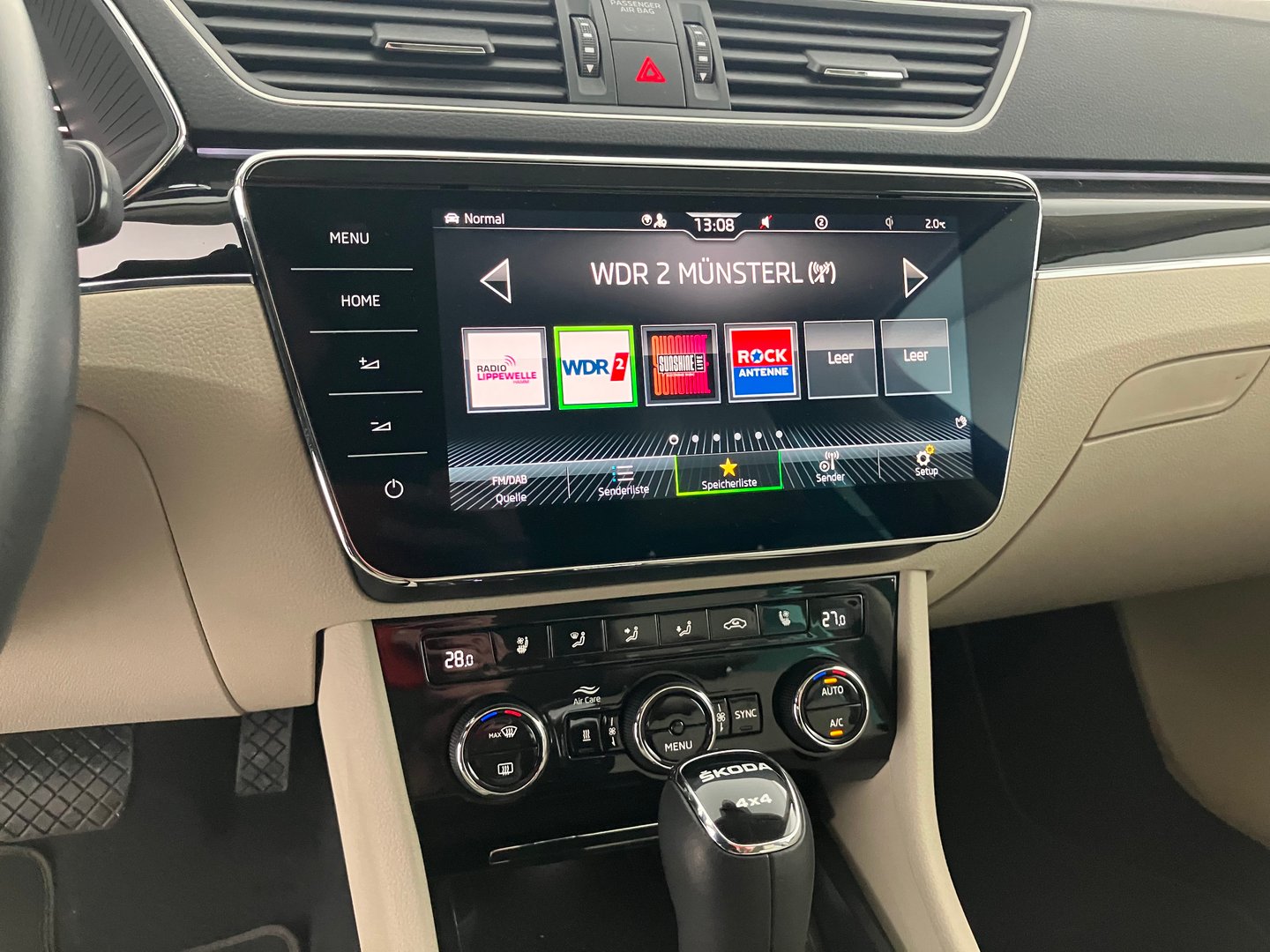 Škoda SUPERB Combi 4x4 L&K TDI SCR DSG | Bild 14 von 25