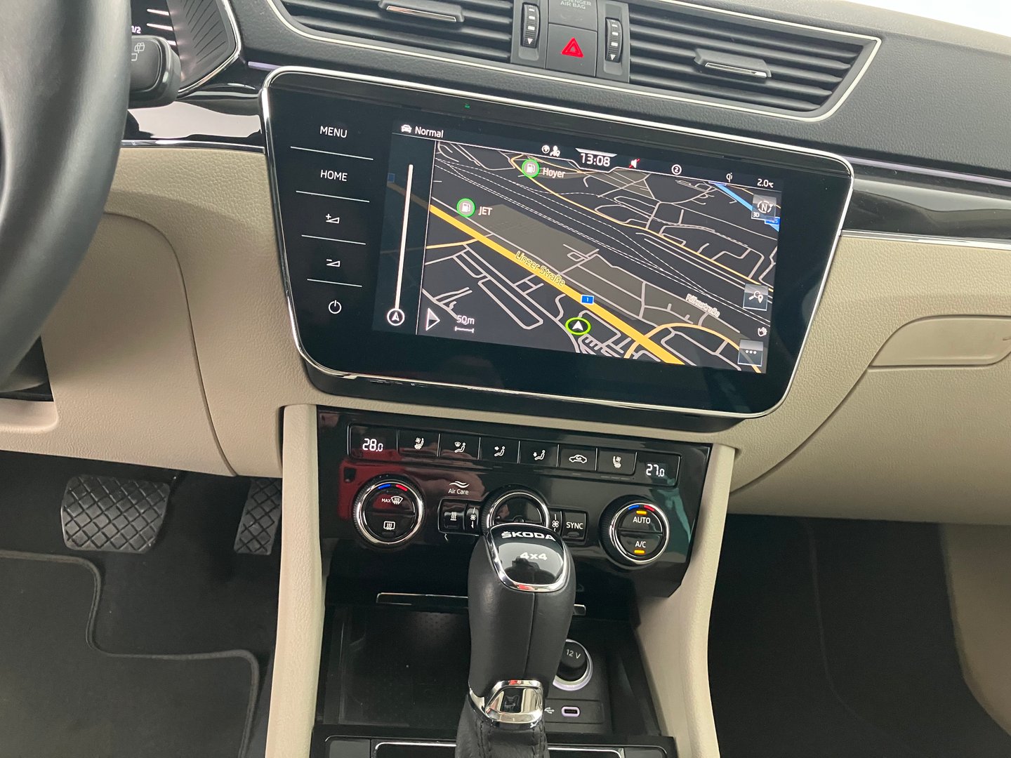 Škoda SUPERB Combi 4x4 L&K TDI SCR DSG | Bild 15 von 25