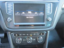 VW Tiguan Highline TDI SCR 4MOTION DSG in Ruby Red Metallic