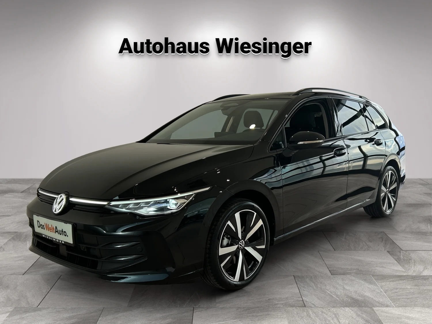 Bild eines Golf Variant Business mHeV DSG