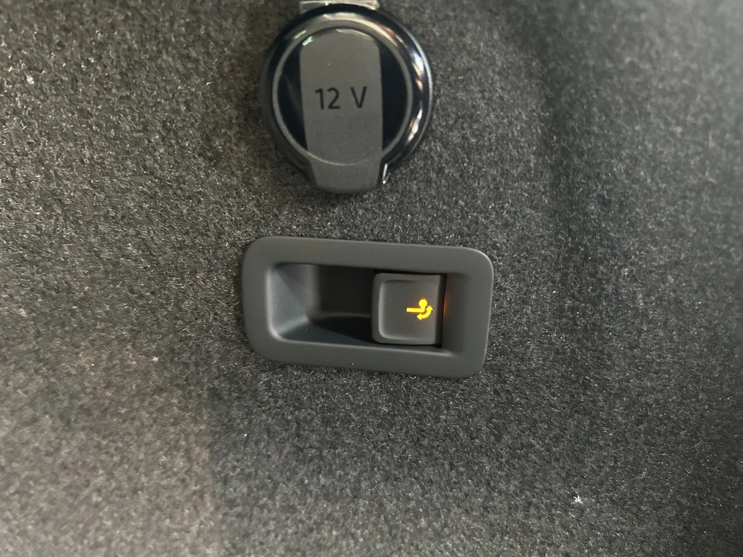 Bild eines Golf Variant Business mHeV DSG