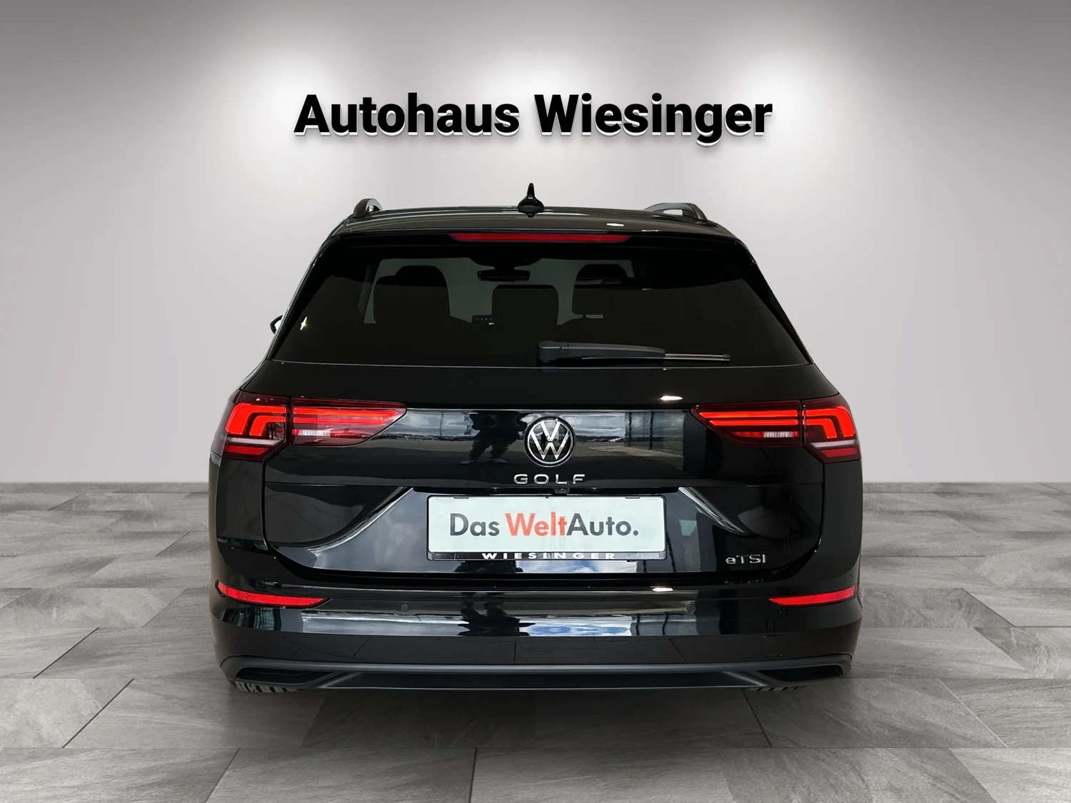 Bild eines Golf Variant Business mHeV DSG