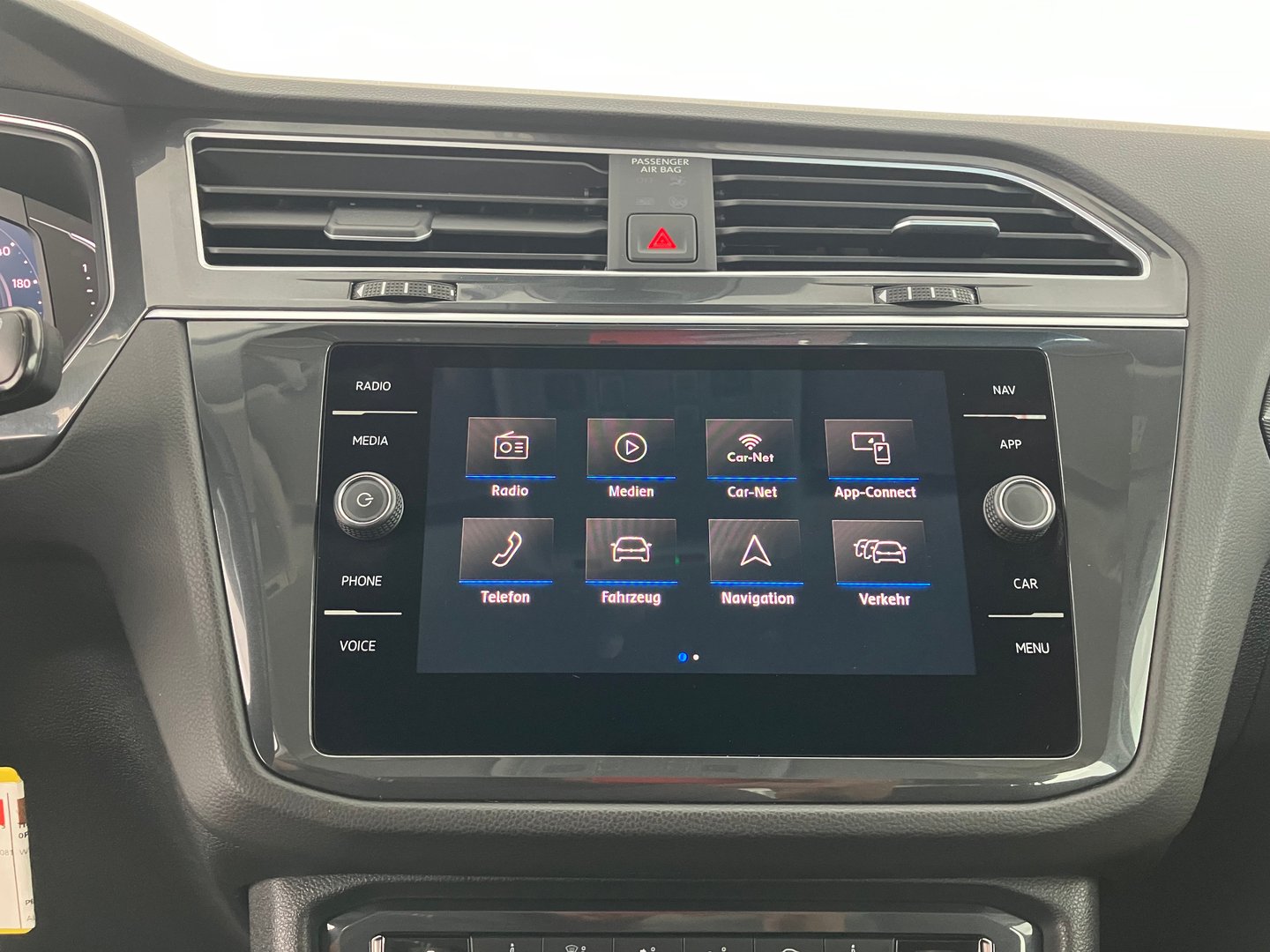 VW Tiguan Highline TDI SCR 4MOTION DSG | Bild 12 von 20