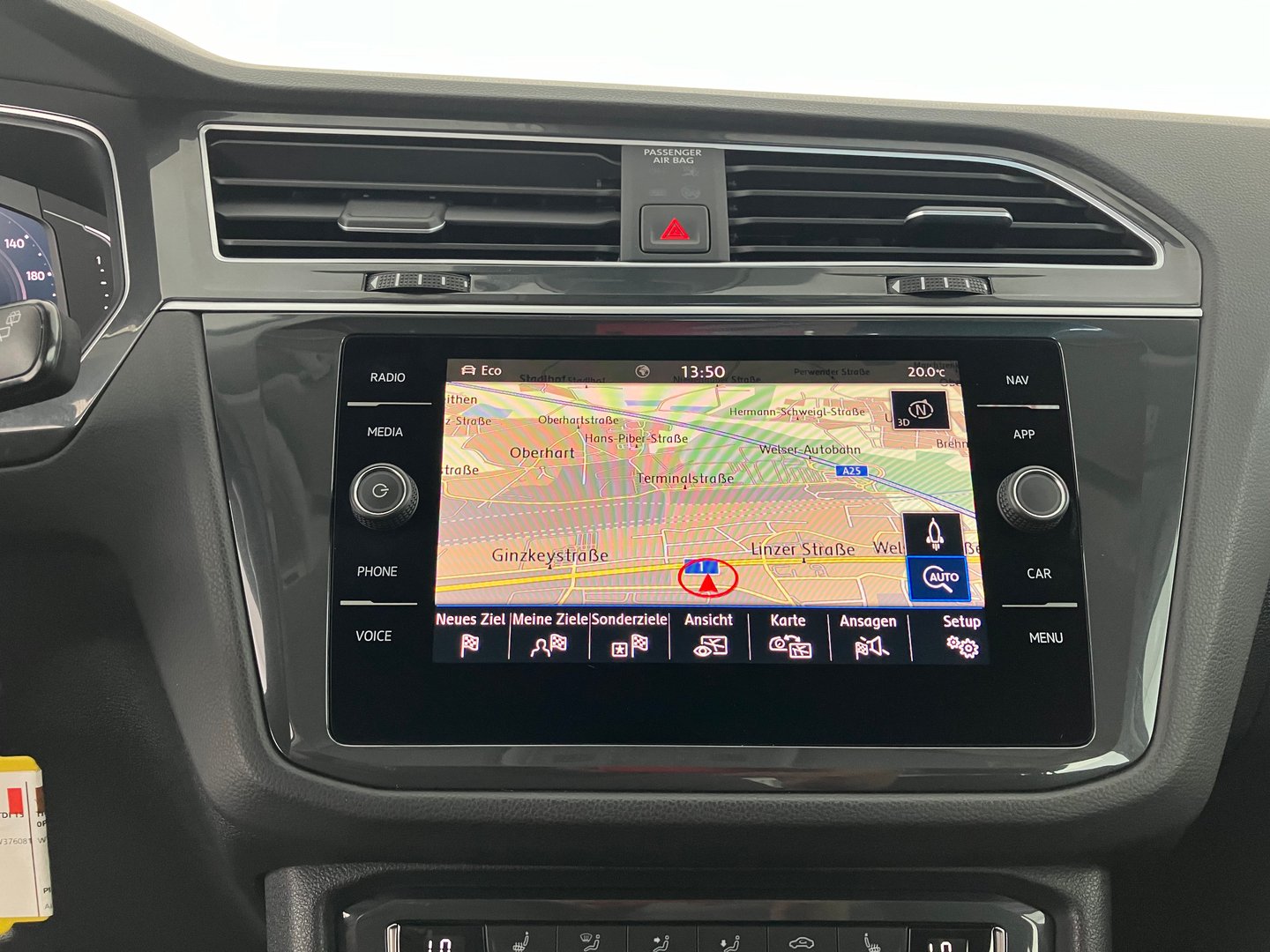 VW Tiguan Highline TDI SCR 4MOTION DSG | Bild 10 von 20