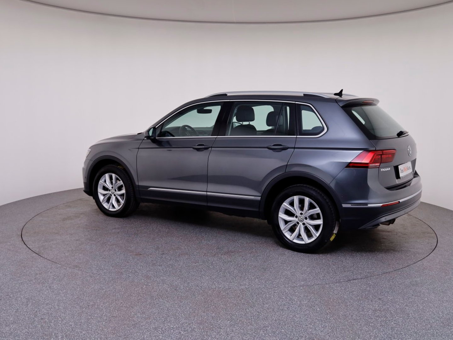 VW Tiguan Highline TDI SCR 4MOTION DSG | Bild 2 von 20