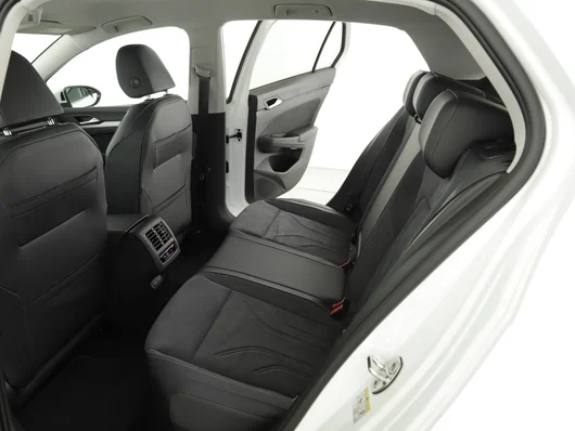 Bild eines VW Golf Style eHybrid DSG 150 kW