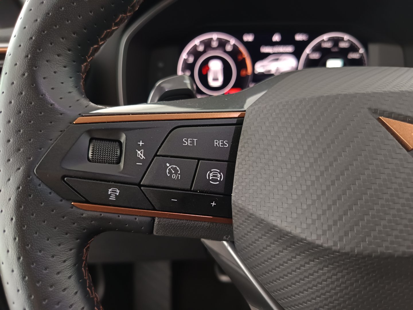 CUPRA Leon SP Kombi Alpha 1.5 eTSI DSG 150 | Bild 16 von 38
