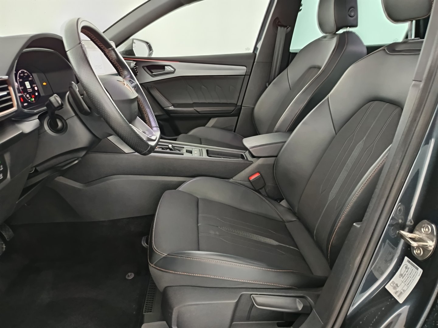 CUPRA Leon SP Kombi Alpha 1.5 eTSI DSG 150 | Bild 13 von 38