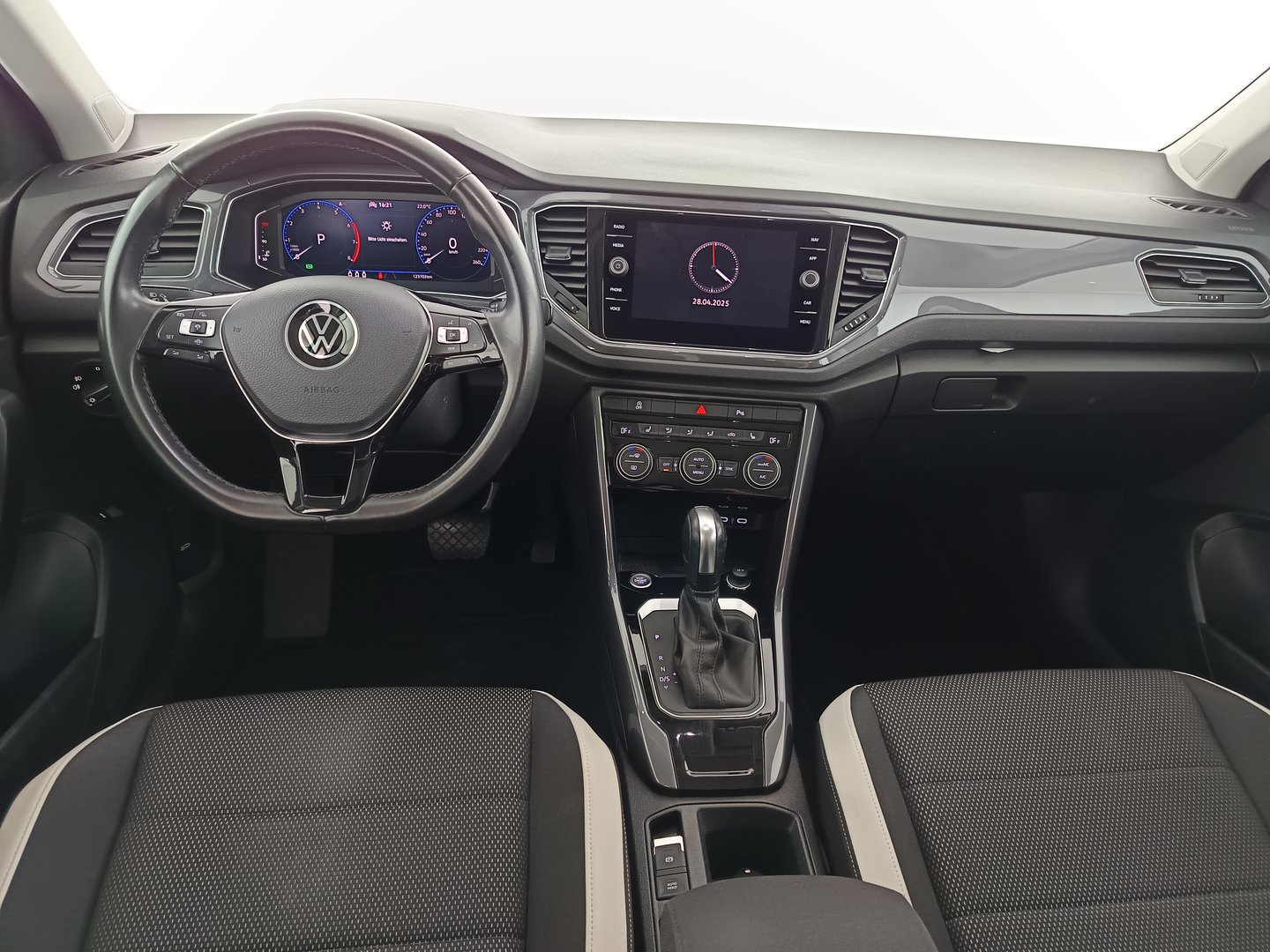VW T-Roc Sport TSI ACT DSG | Bild 14 von 34