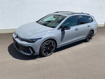 VW Golf Variant Sport mHeV DSG