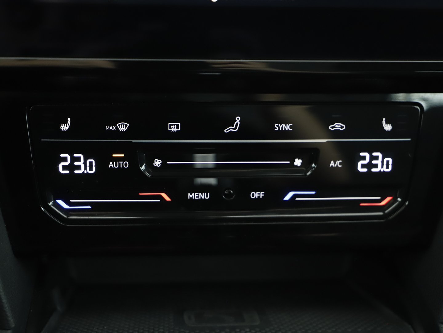 VW Passat Variant Business TDI DSG | Bild 15 von 22