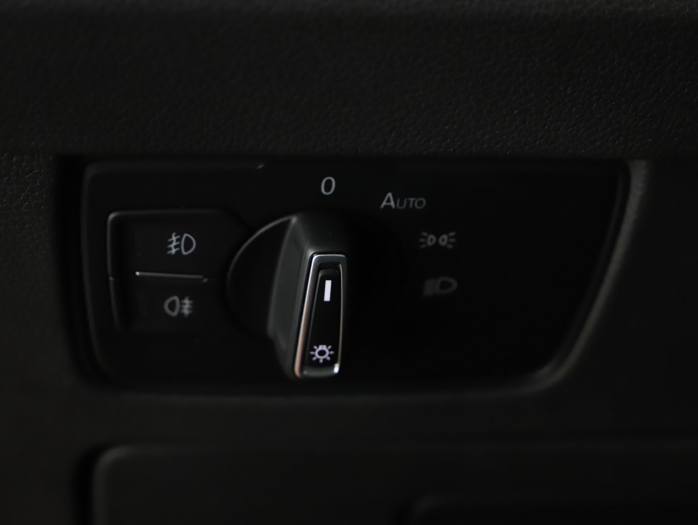 VW Passat Variant Business TDI DSG | Bild 5 von 22