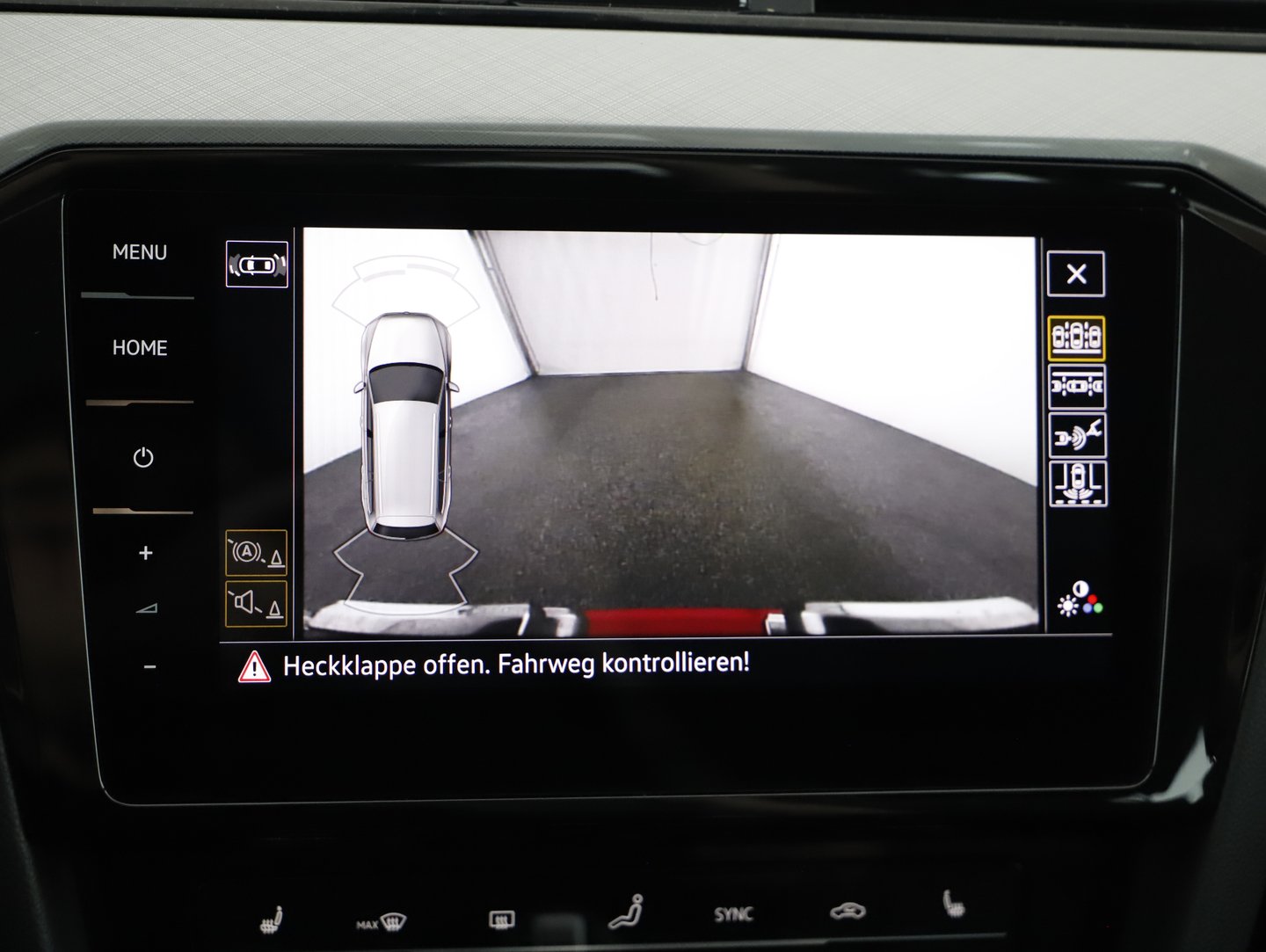 VW Passat Variant Business TDI DSG | Bild 14 von 22