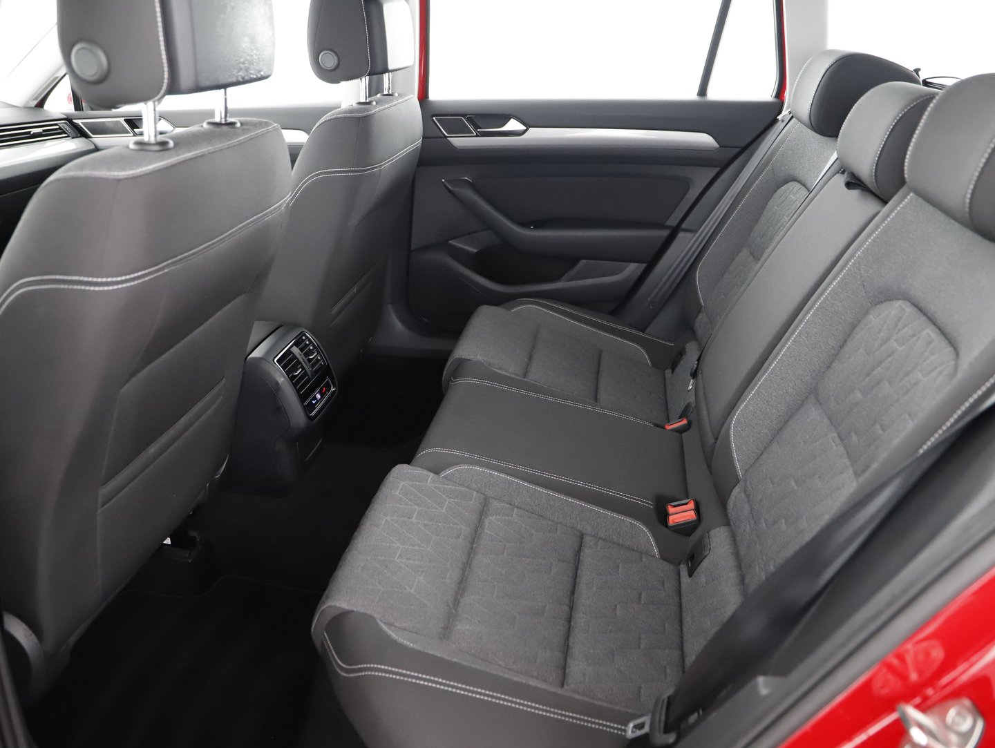 VW Passat Variant Business TDI DSG | Bild 17 von 22