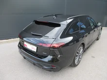 Audi A6 Avant e-hybrid quattro 270 kW in Mythosschwarz Metallic