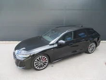 Audi A6 Avant e-hybrid quattro 270 kW in Mythosschwarz Metallic