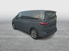 VW Multivan Life eHybrid 180 kW 4MOTION in Puregrey
